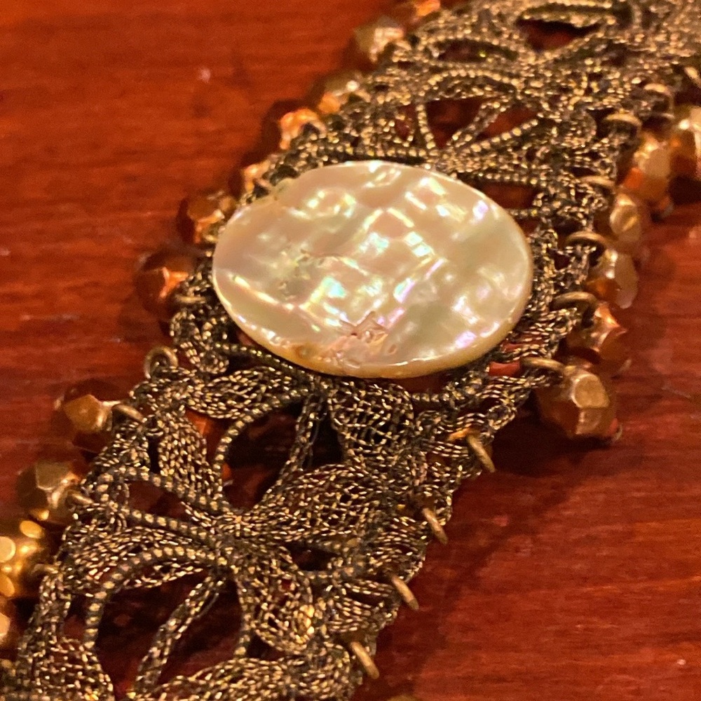 3/$10 David Aubrey Unique Bracelet. Antique Gold   Tone. - Picture 5 of 7